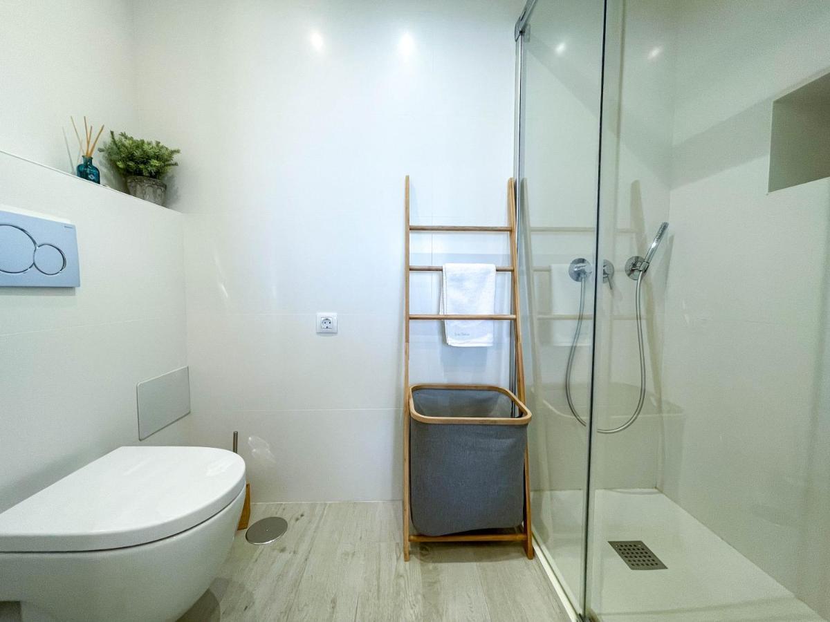 Tyba Deluxe Apartment Alicante Exteriör bild